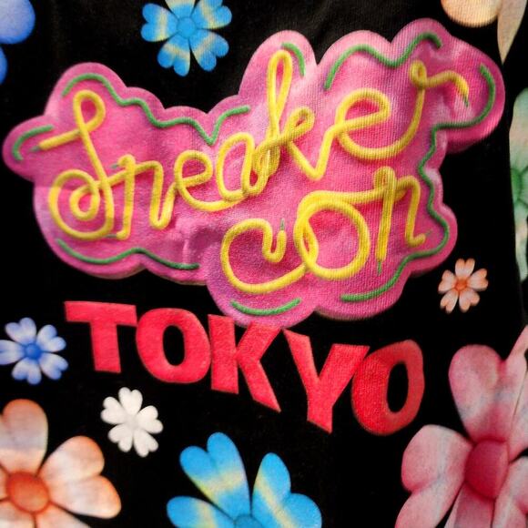 BRAND NEW SNEAKER CON TOKYO T-Shirt Size Medium LIMITED EDITION - Picture 6 of 15